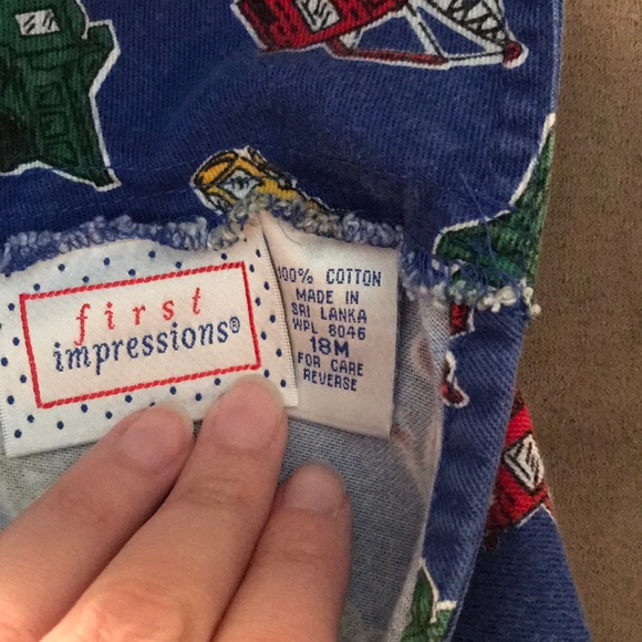 Boys 18M Overall Shorts with Dump Trucks - Picture 4 of 5